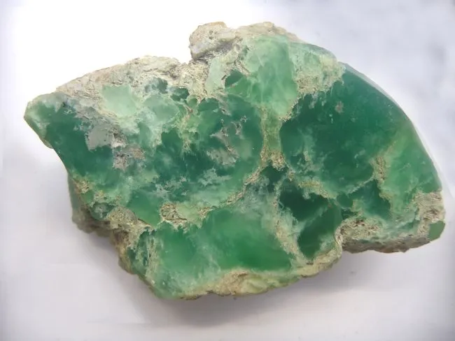 лечебные свойства зеленых камней